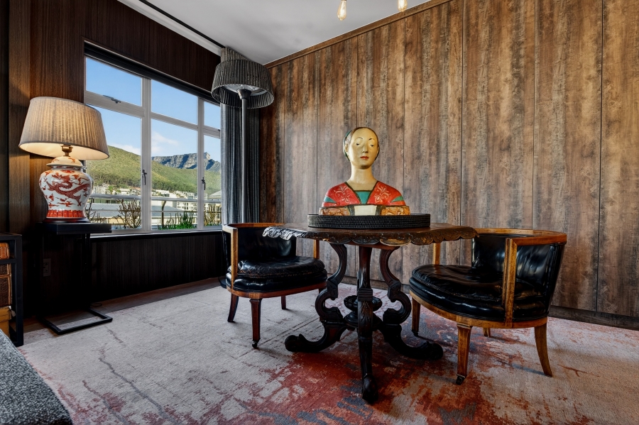 2 Bedroom Property for Sale in Sea Point Western Cape
